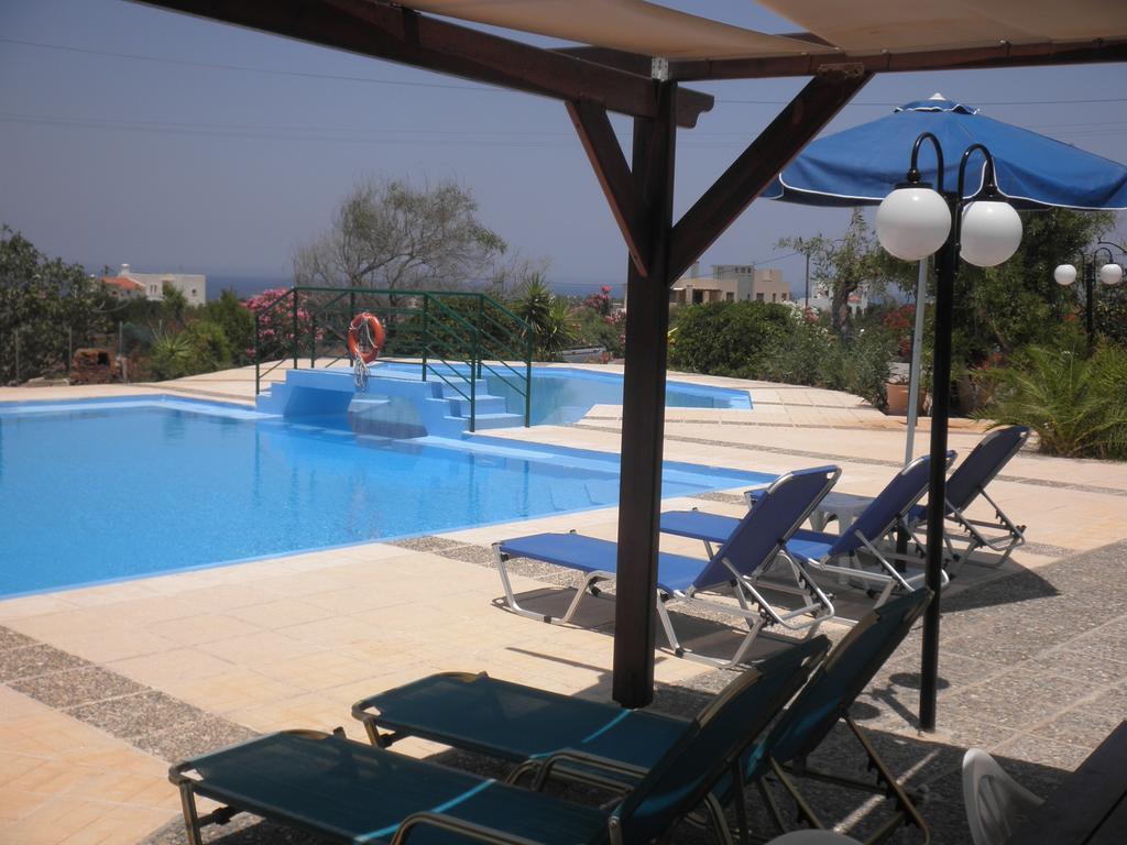 Anthemis Aparthotel Stavrós Екстериор снимка